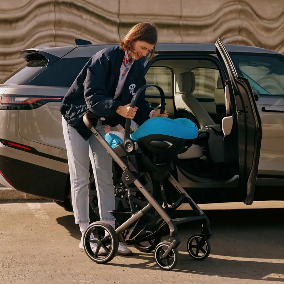 CYBEX Cloud G i-Size Plus Car Seat - Moon Black