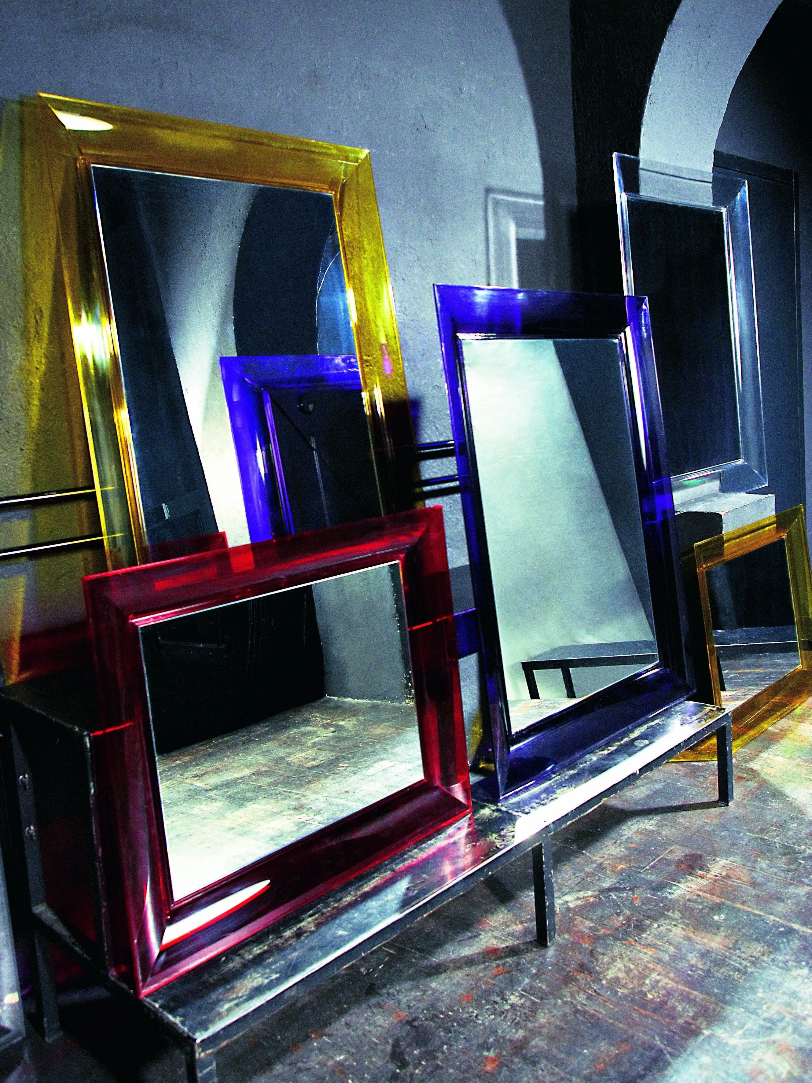 Kartell Francois Ghost Mirror 88x110 Cm, White
