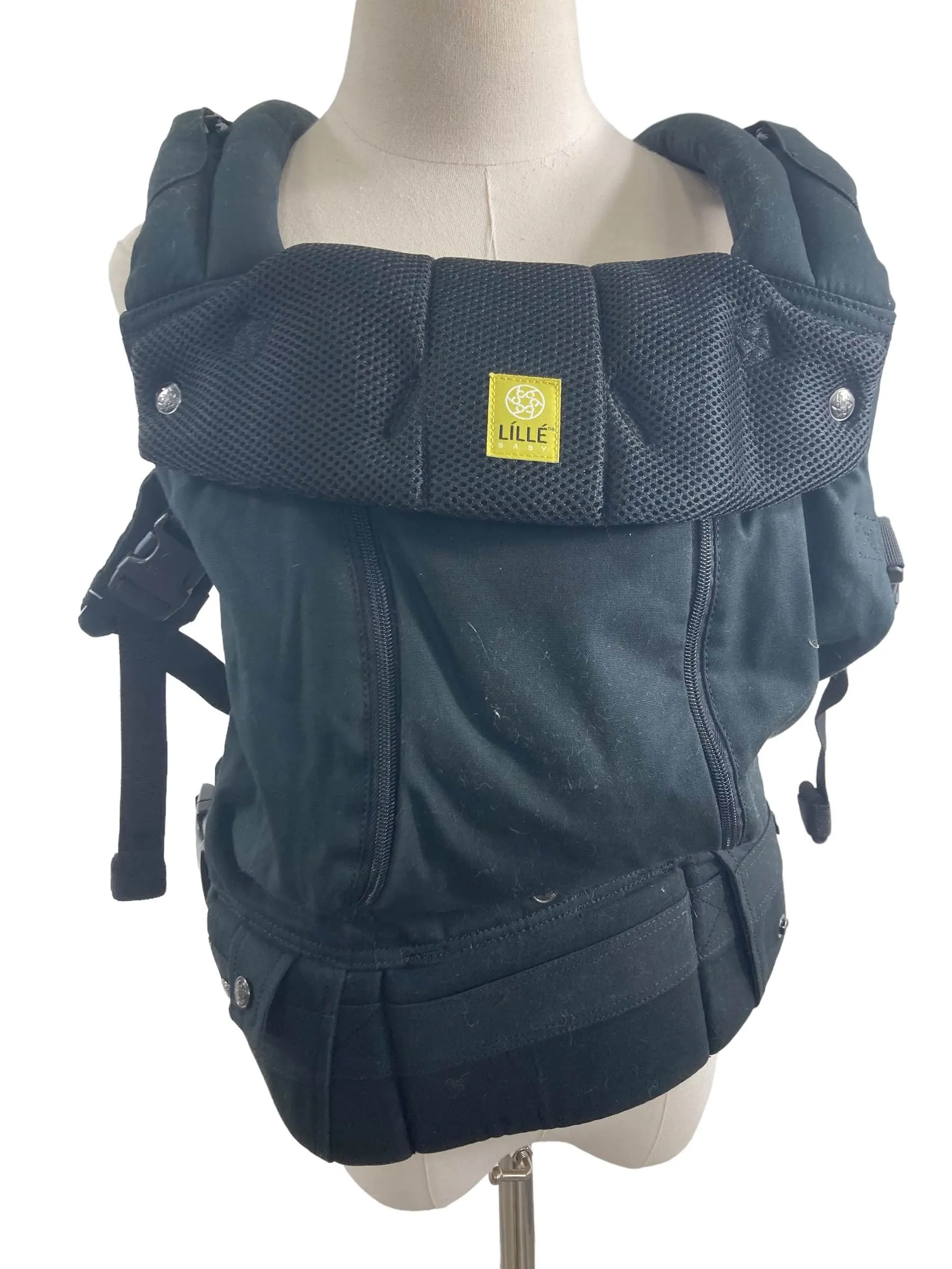 Lillebaby Serenity All Seasons Multi-Position Baby Carrier, Black