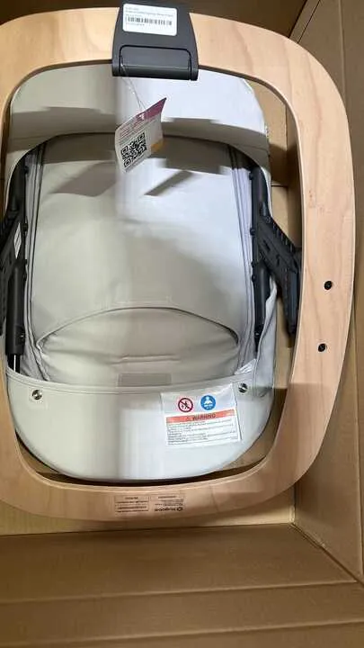 [Preloved] - Bugaboo Giraffe Highchair Rocker Frame - Neutral Wood