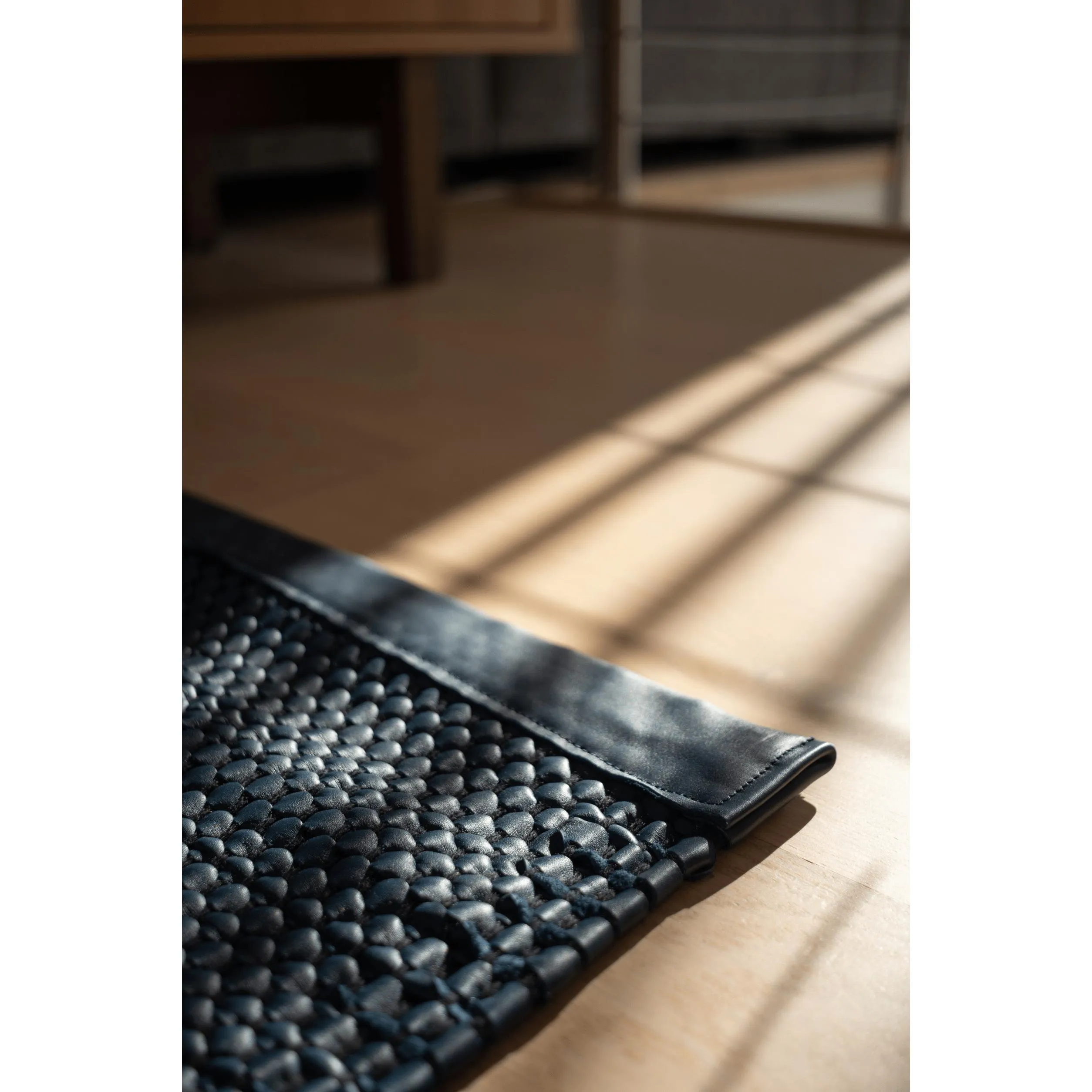 Rug Solid Porto Rug Mat Black, 65 X 135 Cm