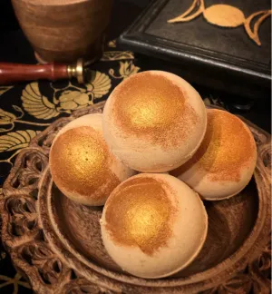 Thorn & Moon Bath Bomb - For The Gods - Golden - Egyptian Sandalwood, Papyrus, Musk, Cedarwood