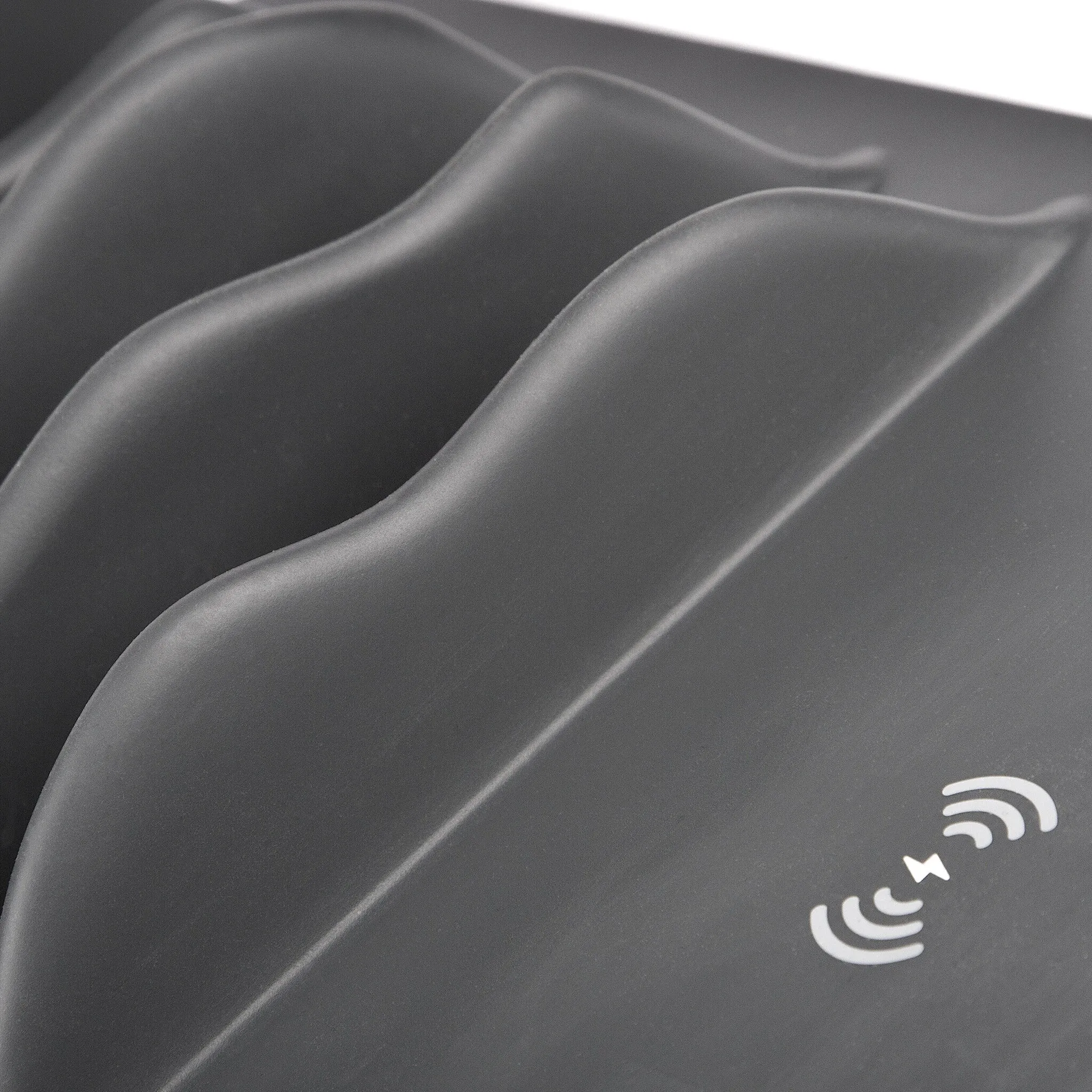 Veho TA-7 4 Port Charging Hub with Wireless Charging (UK)