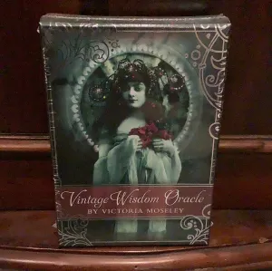 Vintage Wisdom Oracle by Victoria Moseley